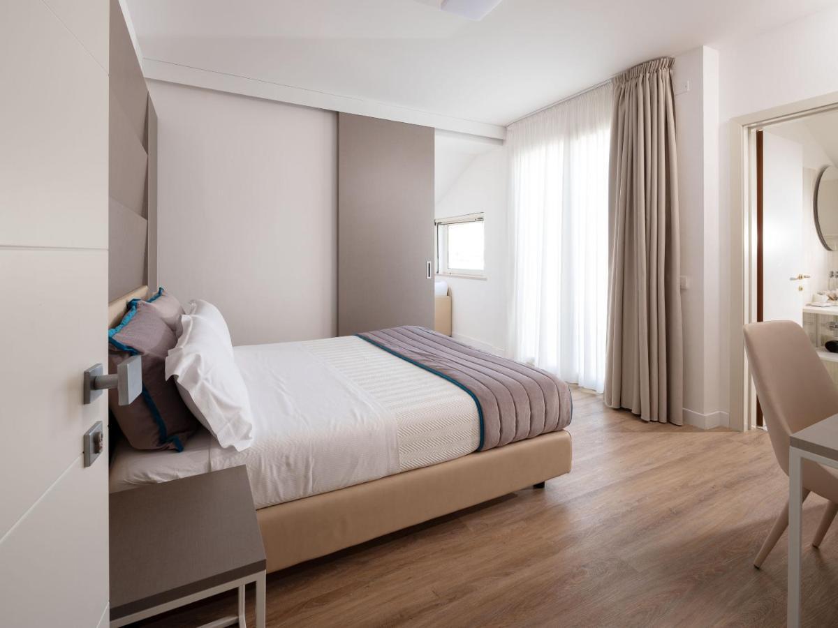 Trevi Family Resort Cattolica Buitenkant foto