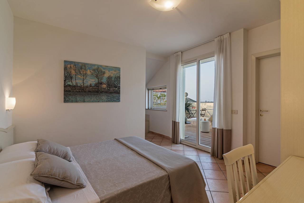 Trevi Family Resort Cattolica Buitenkant foto