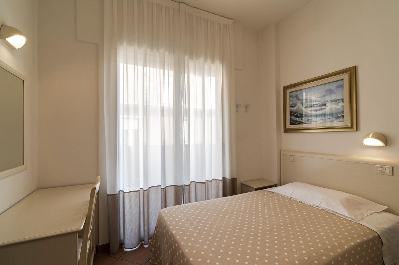 Trevi Family Resort Cattolica Buitenkant foto